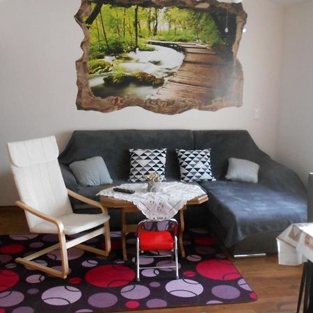 Ferienapartment-Monteurwohnung-Muldestausee Pouch Esterno foto
