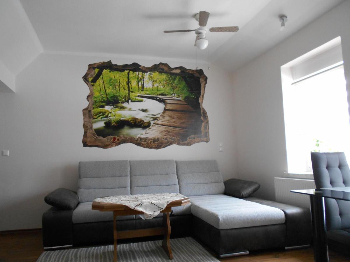 Ferienapartment-Monteurwohnung-Muldestausee Pouch Esterno foto