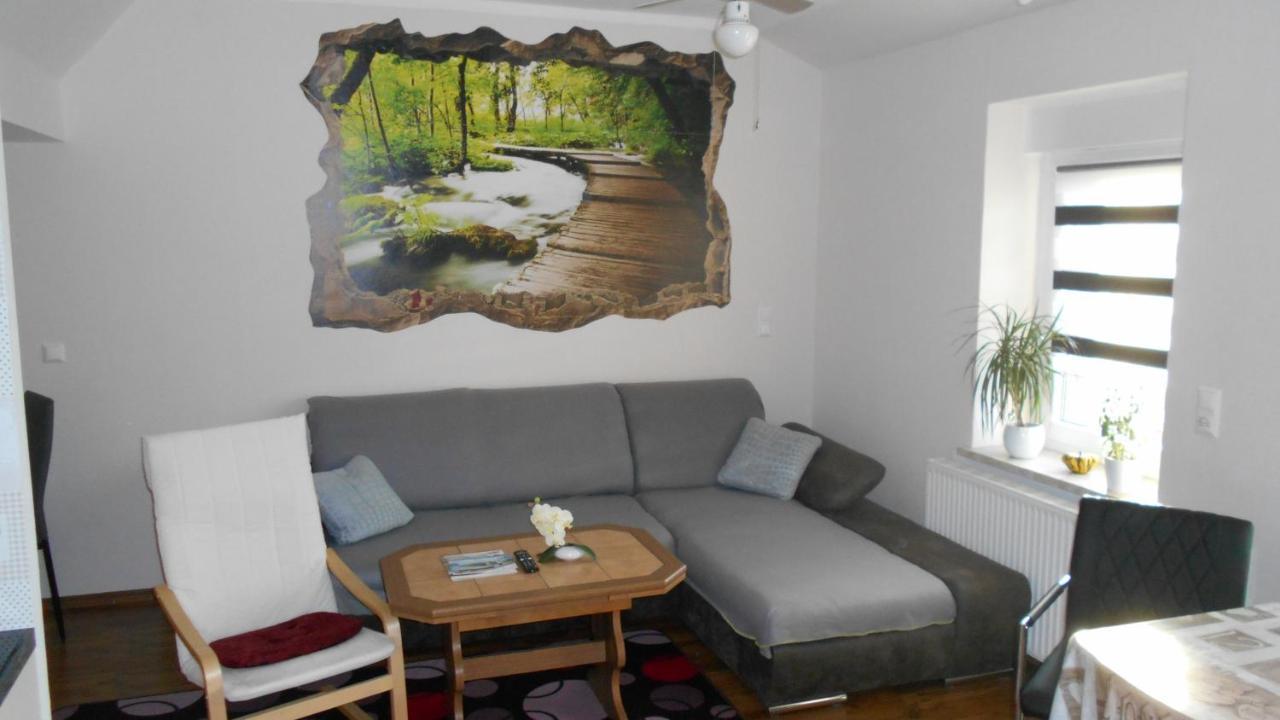 Ferienapartment-Monteurwohnung-Muldestausee Pouch Esterno foto
